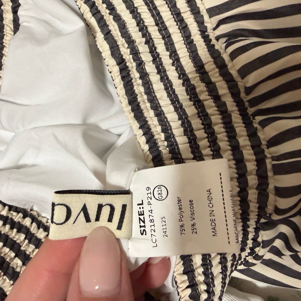 Chic Lined Black and White Striped Maxi Skirt - Picture 2 of 2